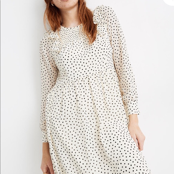 Madewell Dresses & Skirts - New Madewell Smocked Ruffle shoulder Dots Dress